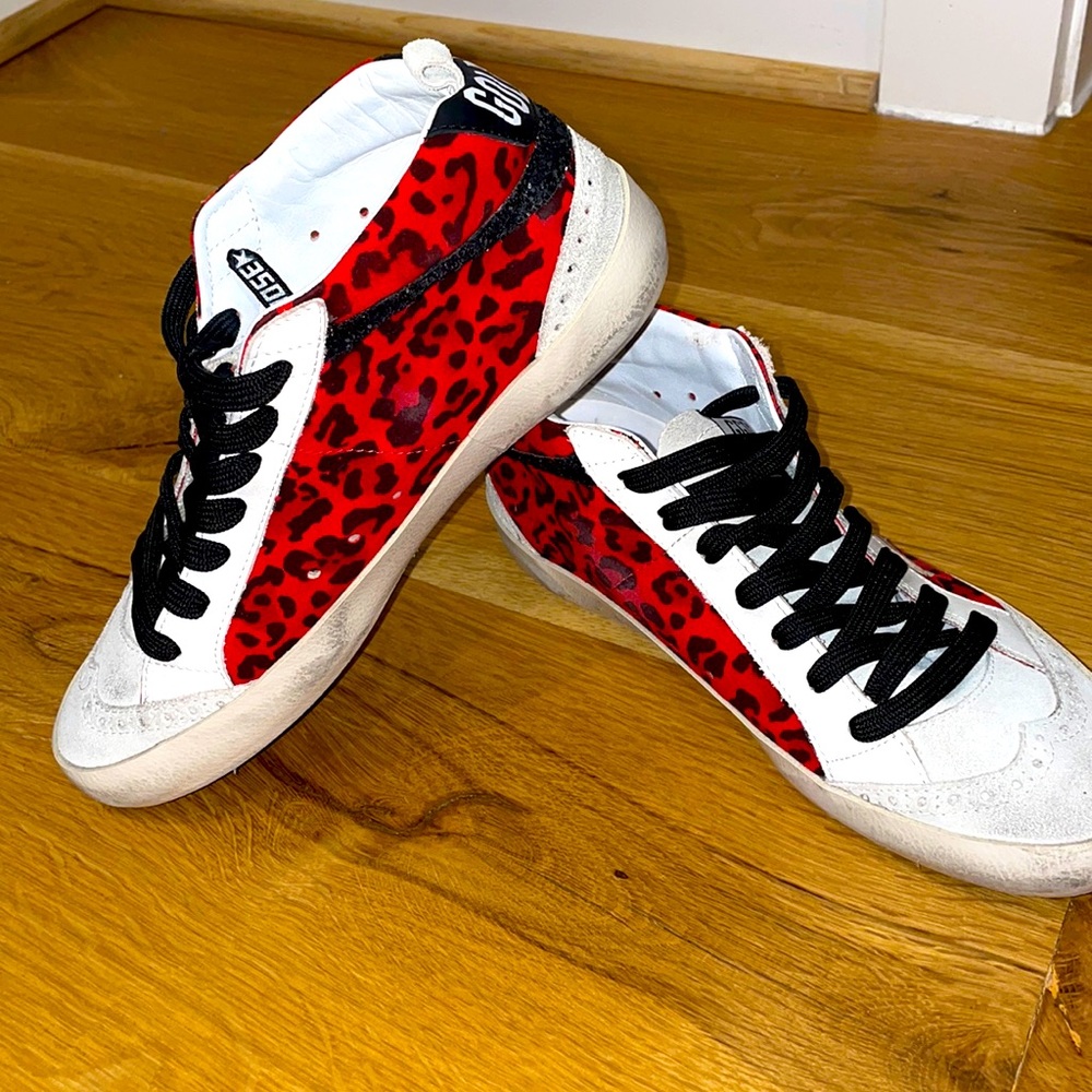 Women’s Golden Goose MidStar size 37.